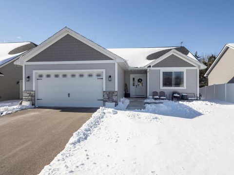 Photo of 404 Grant Avenue SE, Hutchinson, MN 55350 (MLS # 7026558)