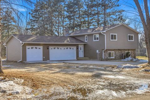 5821 268th Street Wyoming MN 55092