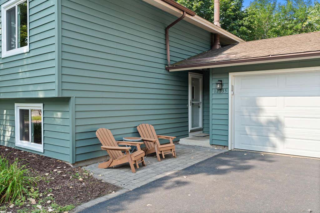 Photo of 12335 Oxbow Drive, Eden Prairie, MN 55347 (MLS # 7129099)