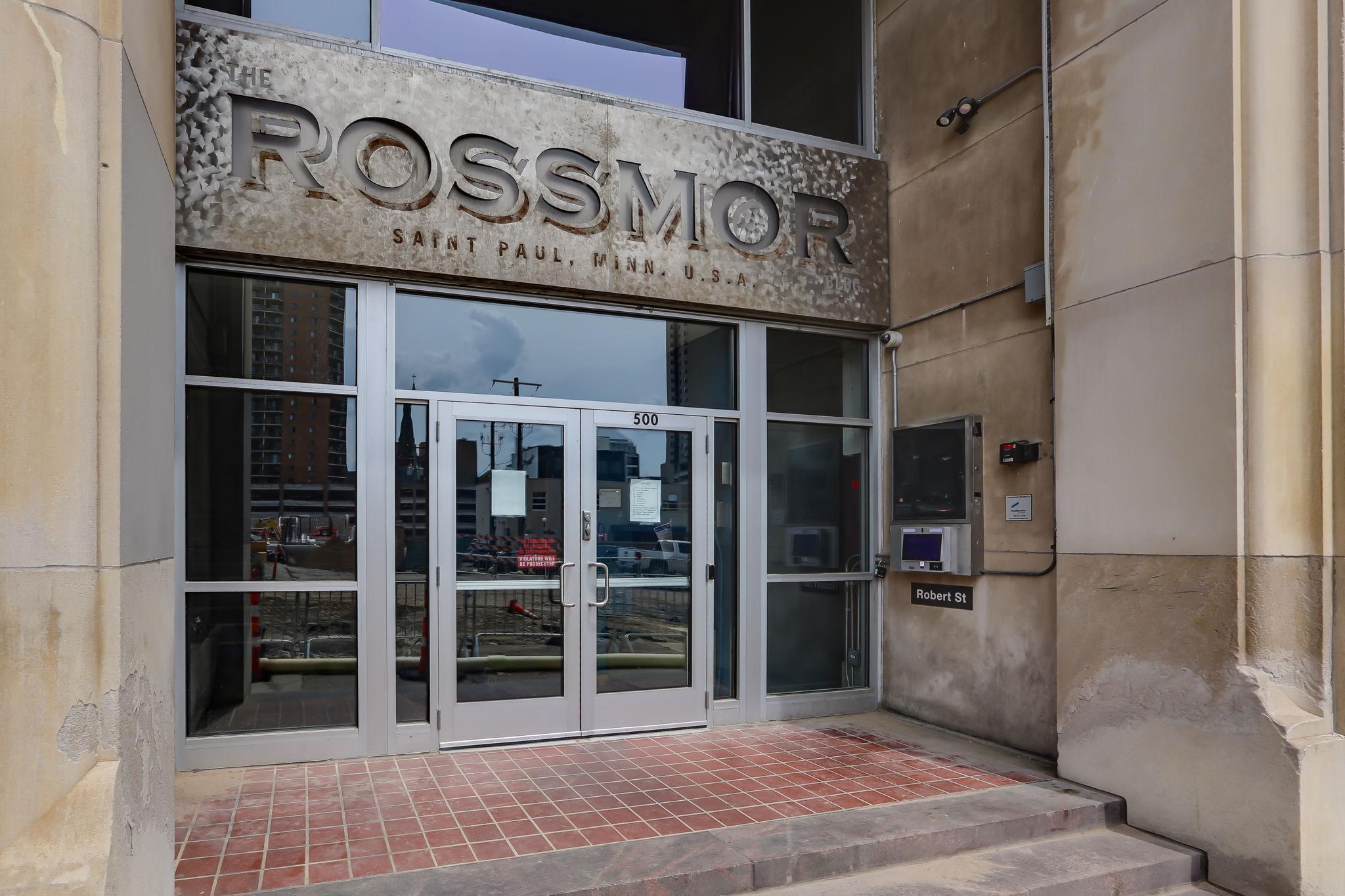 500 Robert Street N 401
