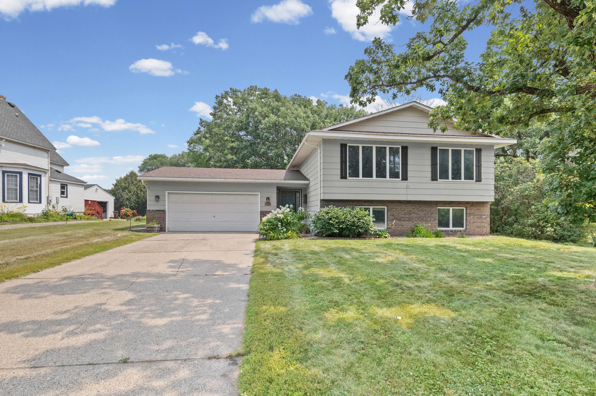 320 Eagle Lake Road N