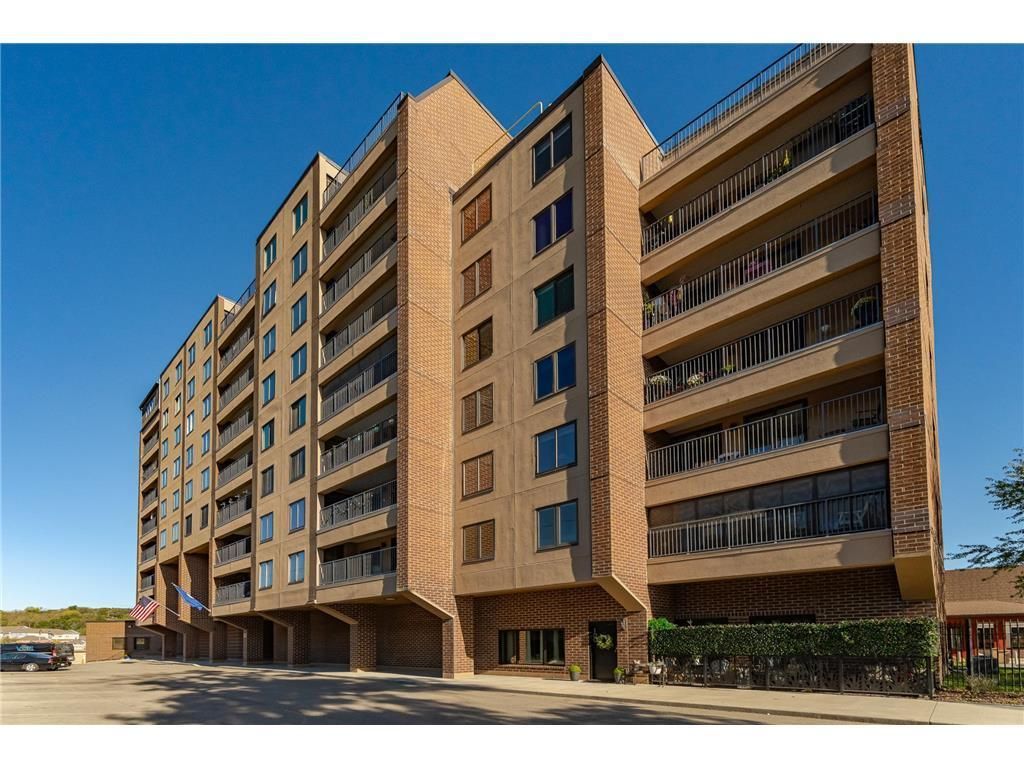Photo of 121 14th Street NE #204, Rochester, MN 55906 (MLS # 7077081)
