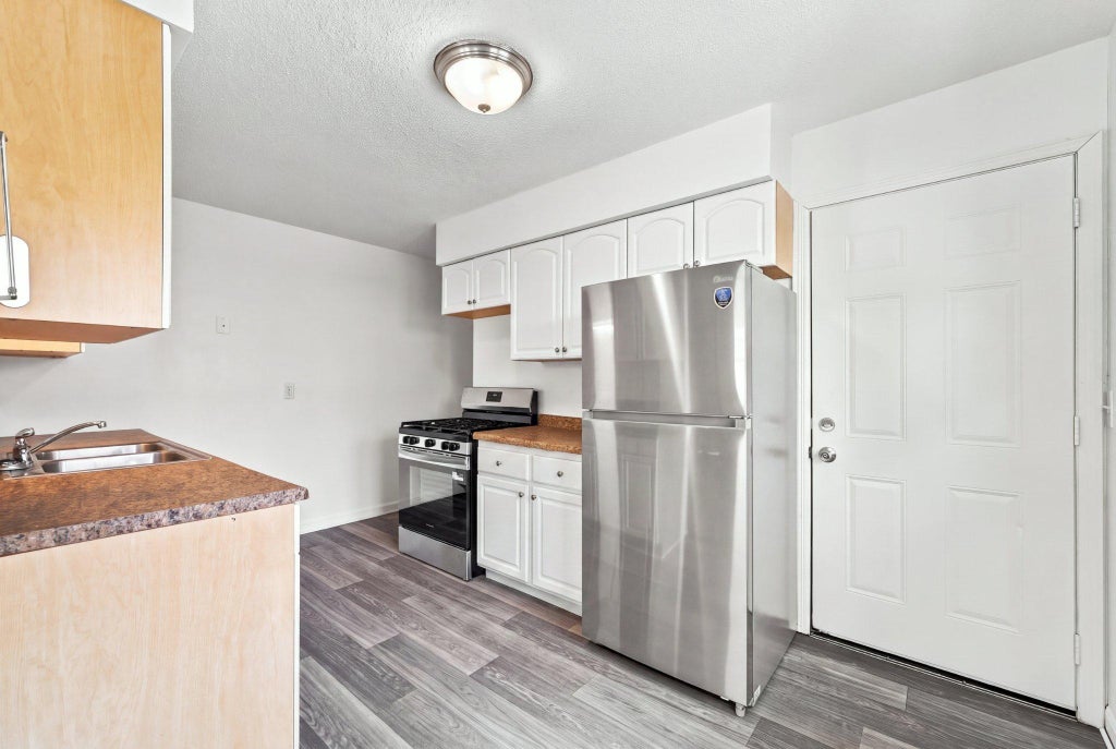 Photo of 518 37th Avenue NE, Minneapolis, MN 55421 (MLS # 7140460)