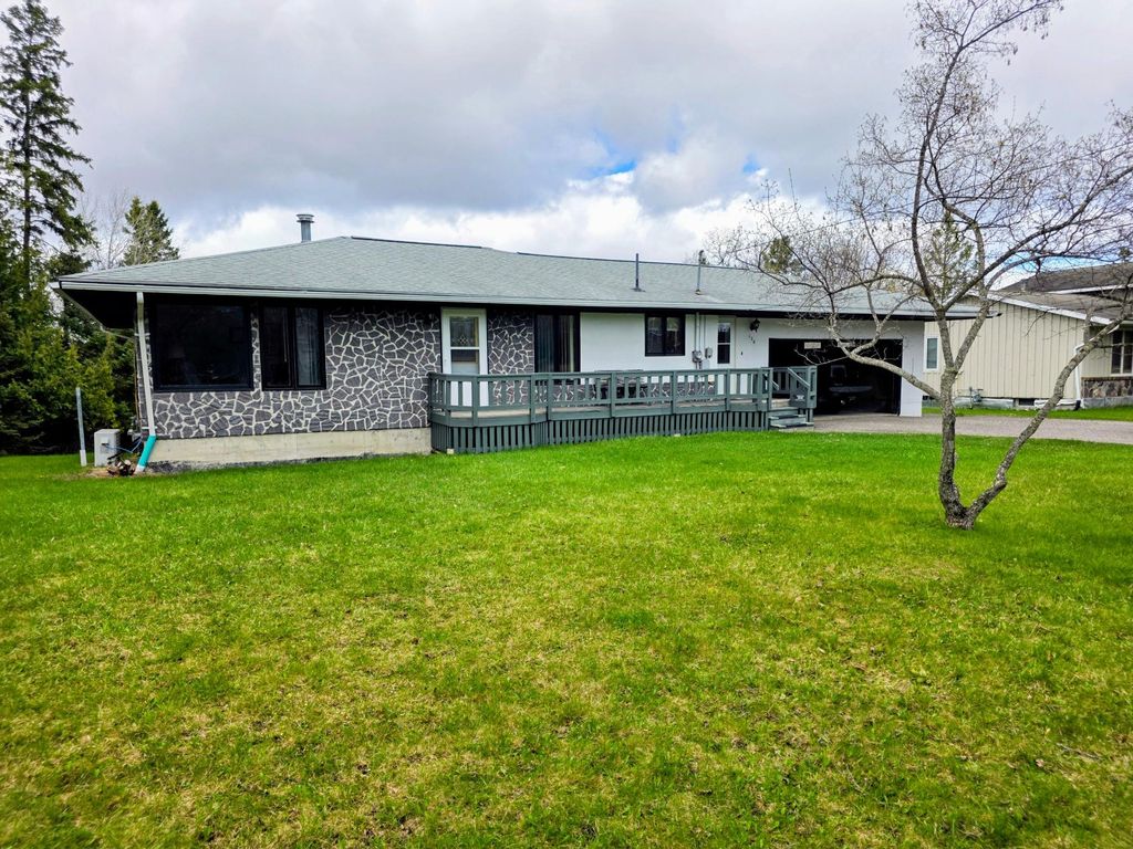 Photo of 120 Shorewood Drive, International Falls, MN 56649 (MLS # 7078013)