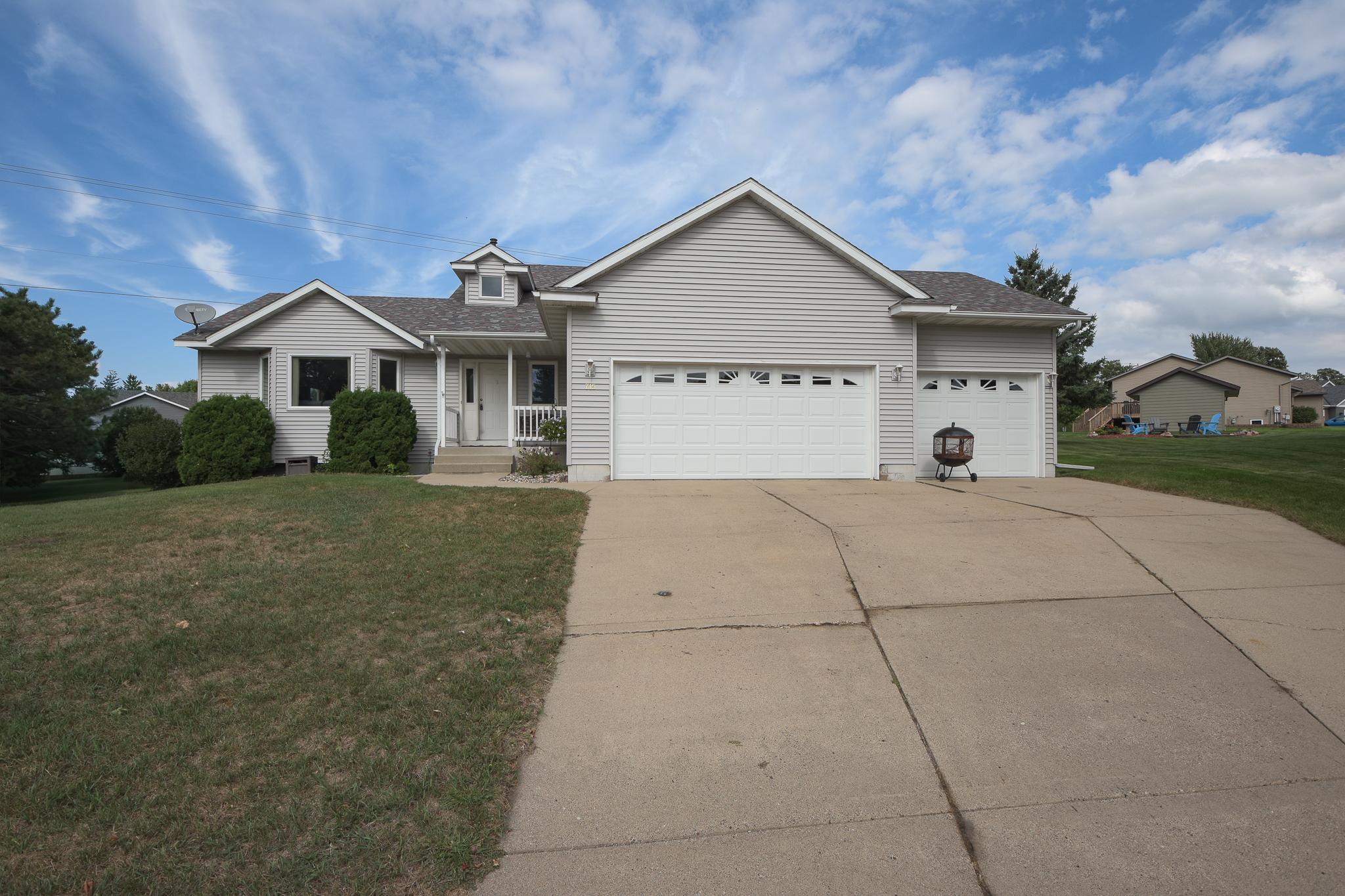 715 Prairie Lane