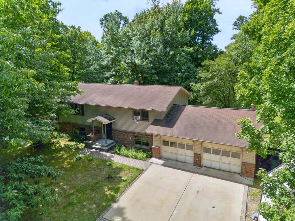 Photo of 2452 Deschepper Drive, Grand Rapids, MN 55744 (MLS # 7125951)