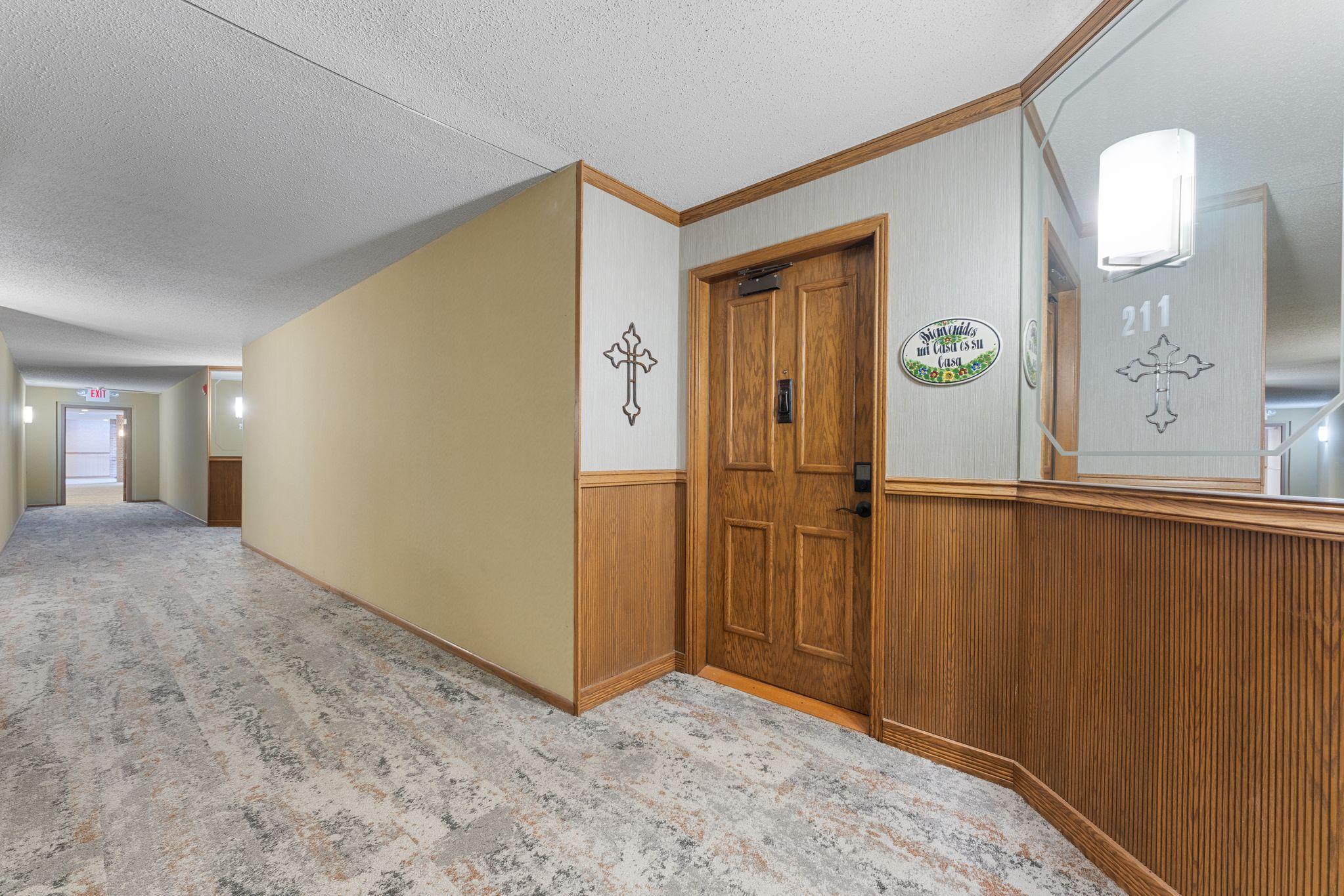 6100 Auto Club Road 211