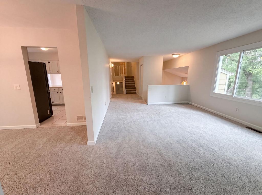 Photo of 2509 Oakwood Drive, Burnsville, MN 55306 (MLS # 7115345)