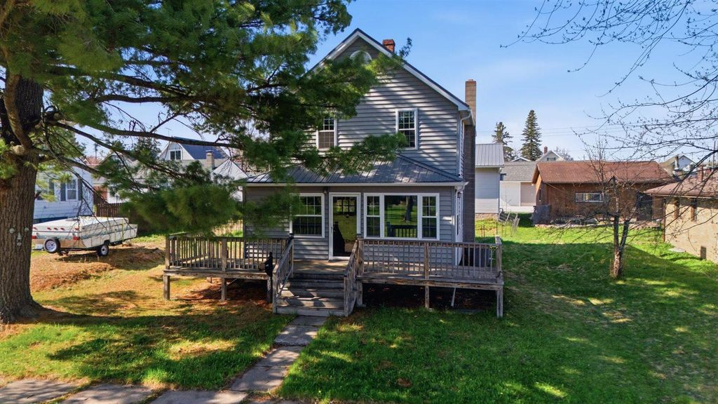Photo of 306 W 1st Ave N, Aurora, MN 55705 (MLS # 7075027)