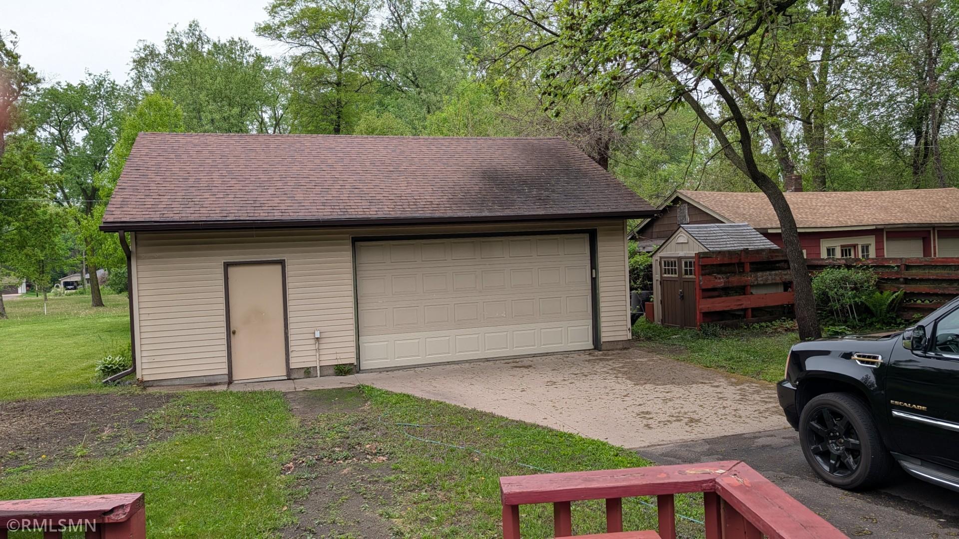 5307 Hugo Road
