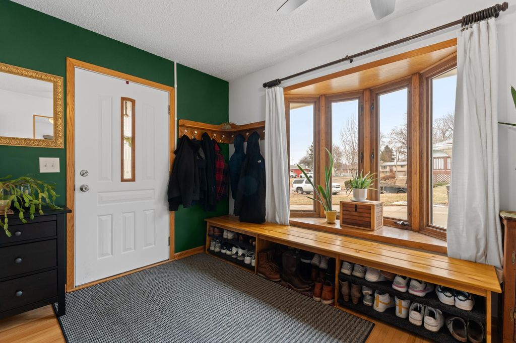 Photo of 932 24th Street NW, Rochester, MN 55901 (MLS # 7031634)