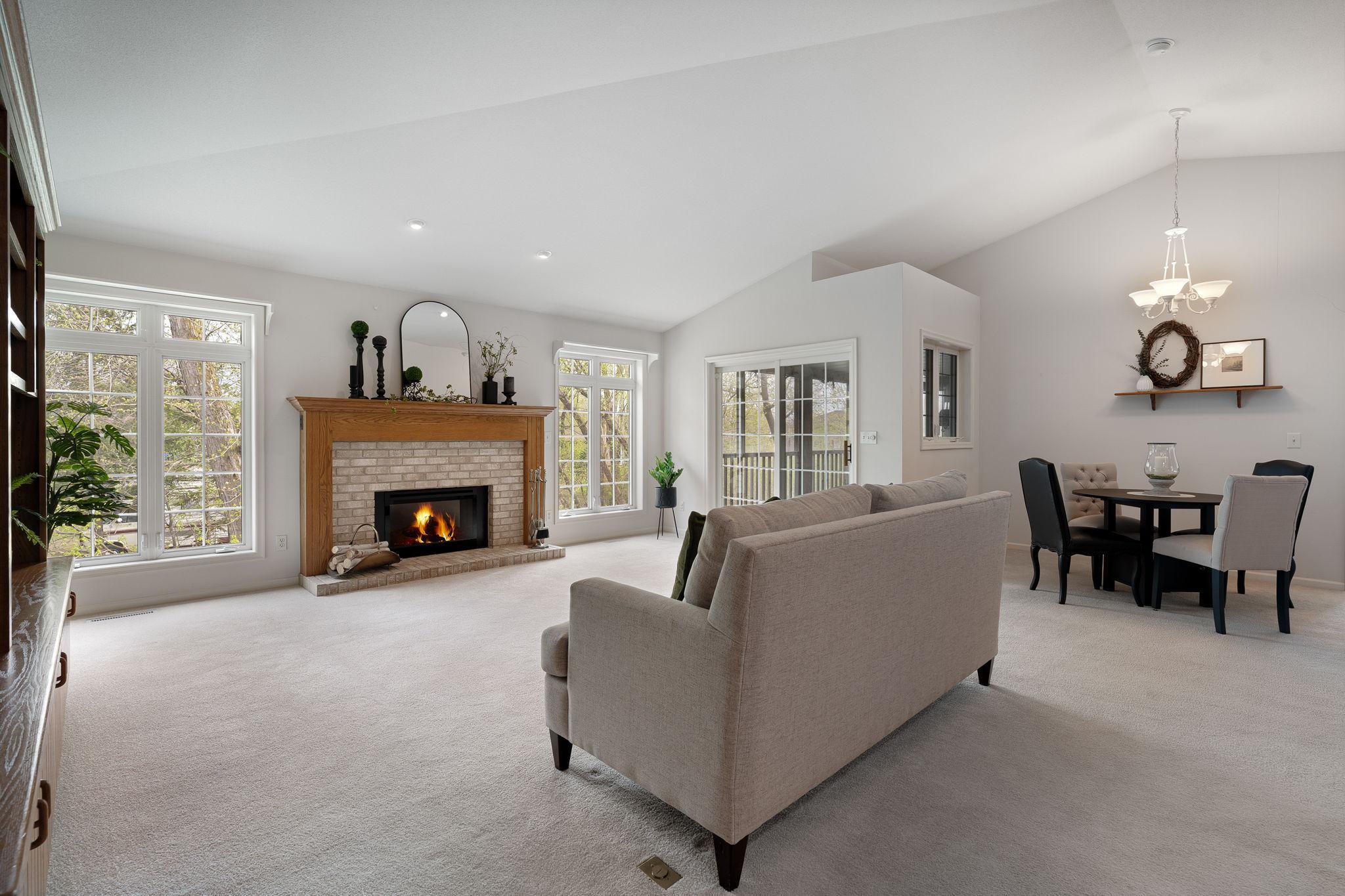 1380 Edinburgh Place NE