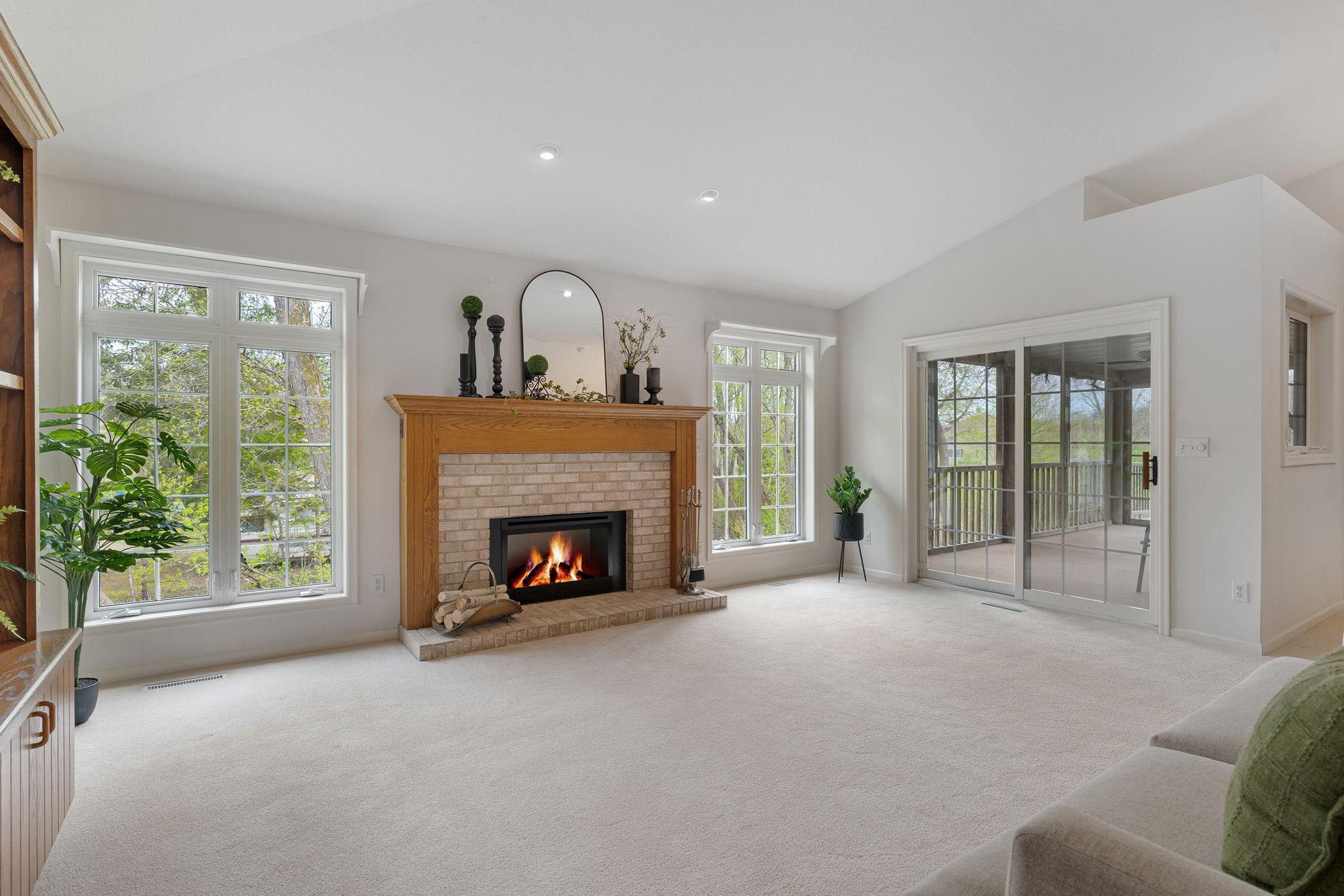 1380 Edinburgh Place NE