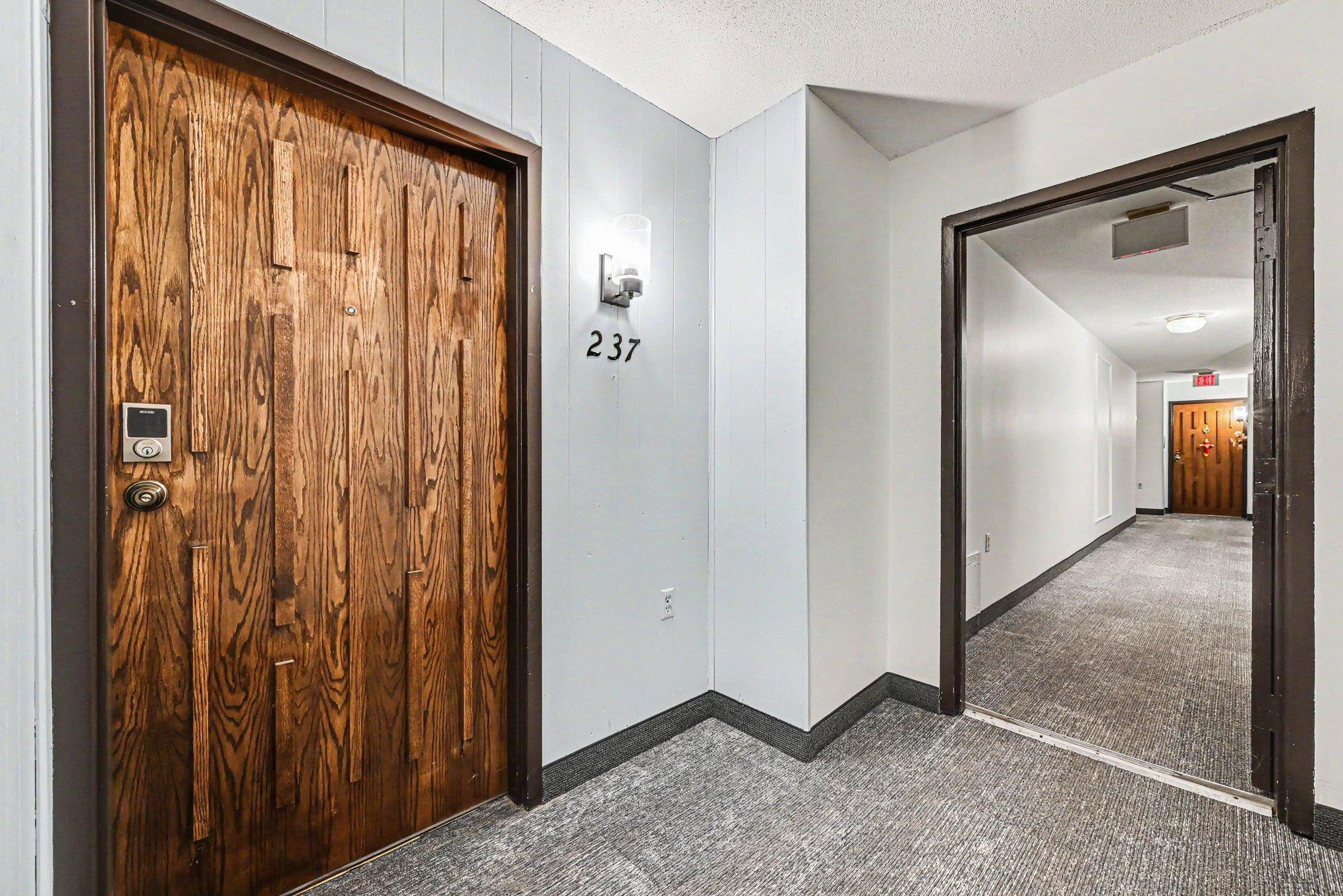 179 Little Canada Road E 237