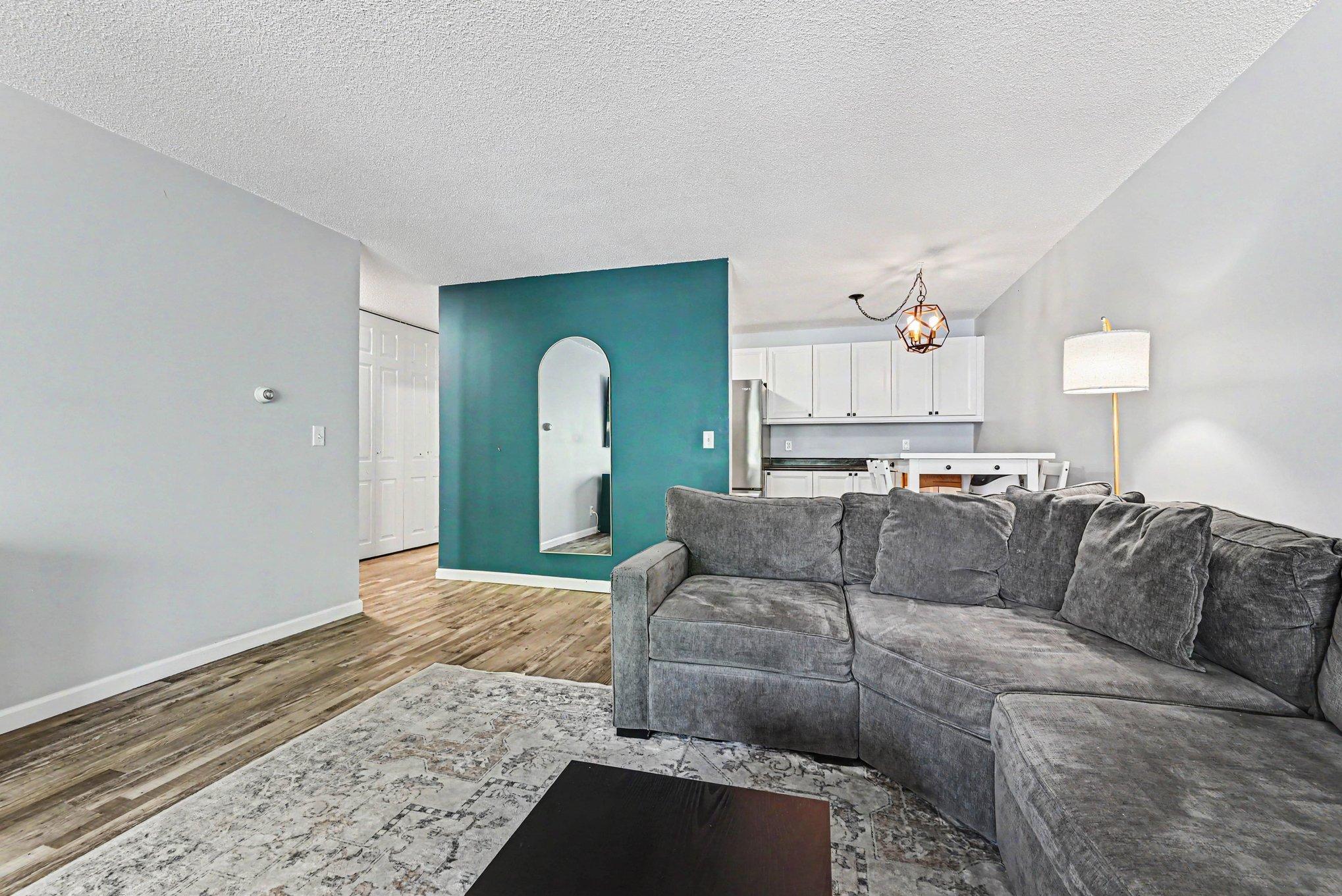 179 Little Canada Road E 237