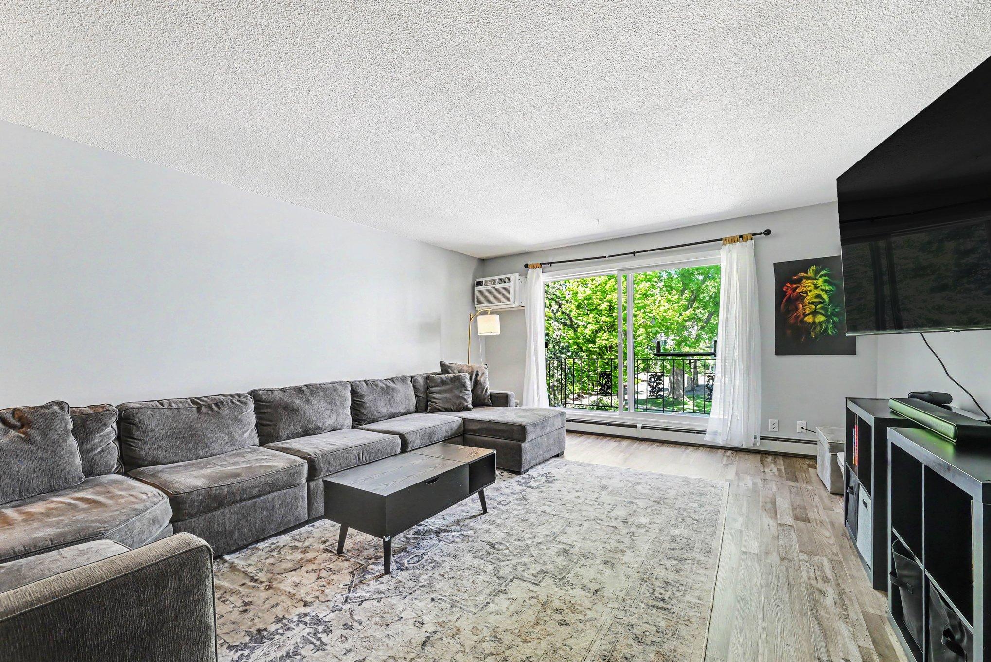 179 Little Canada Road E 237