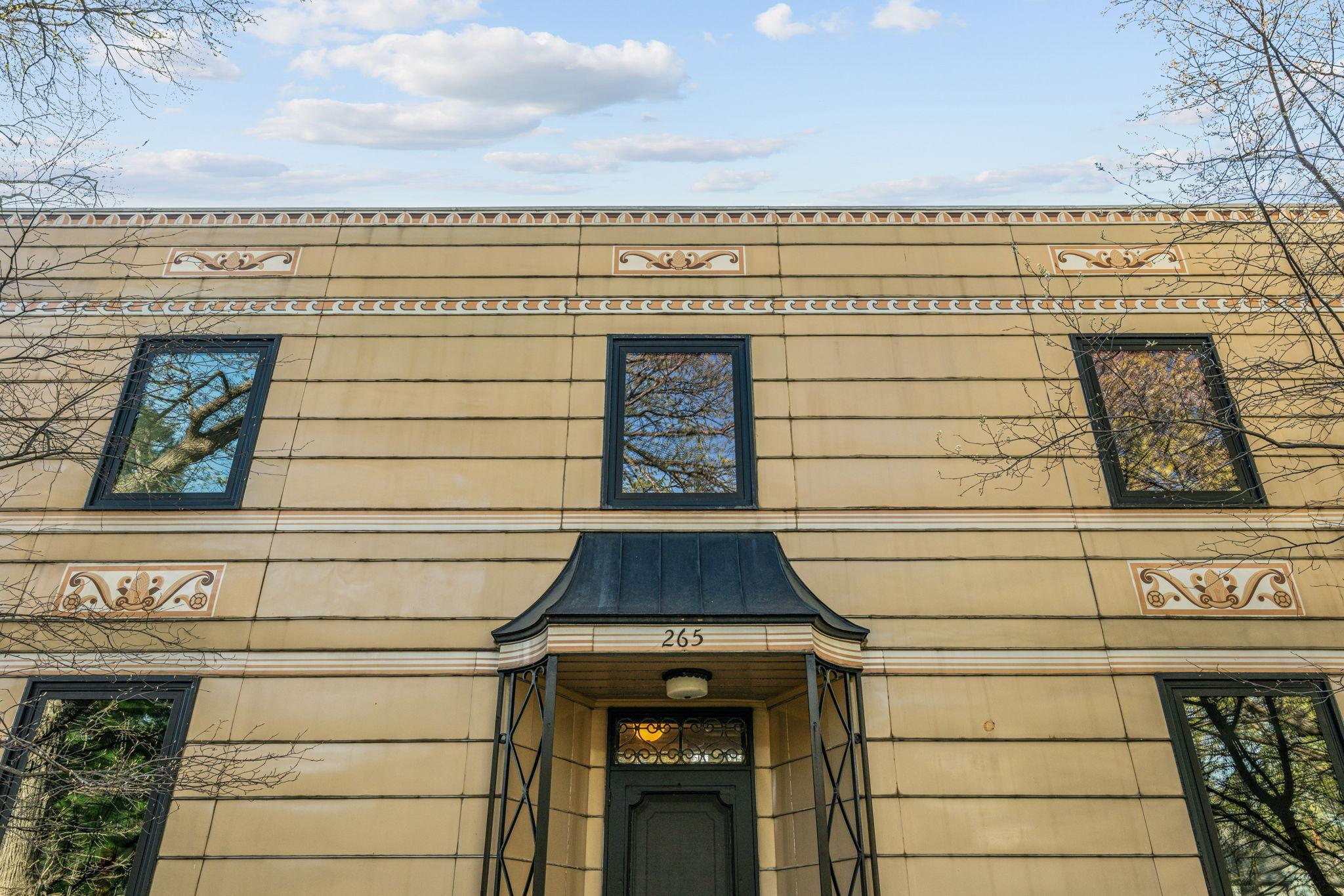 265 Woodlawn Avenue