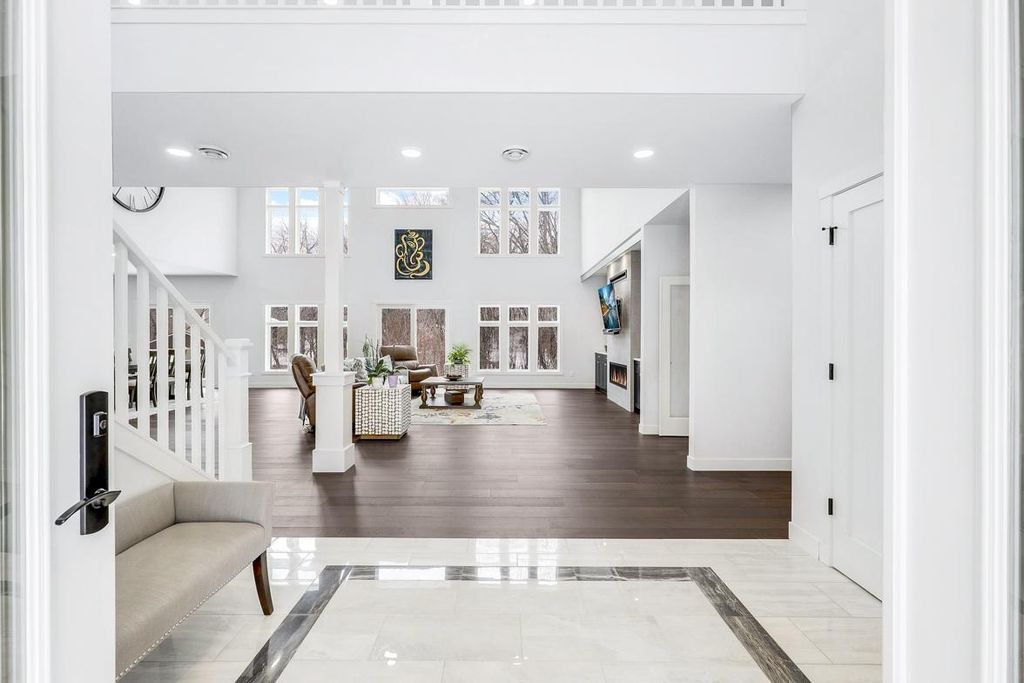 Photo of 925 Minnesota Lane N, Plymouth, MN 55447 (MLS # 7008164)