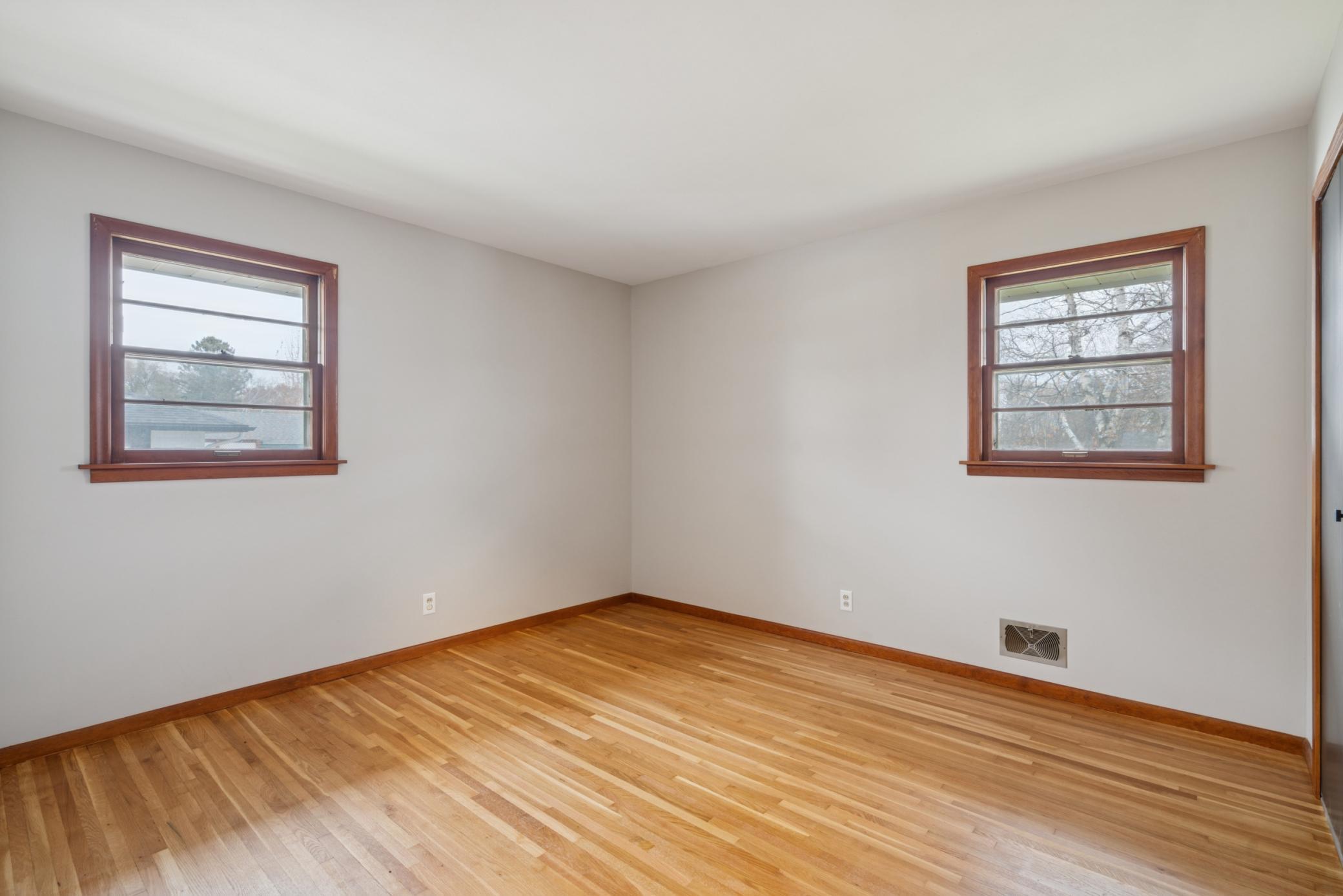 1105 Greystone Avenue N