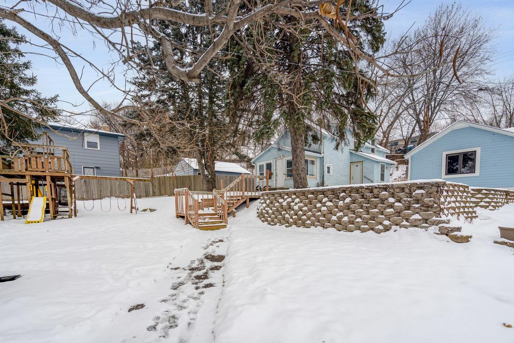 Photo of 450 10th Avenue S, South Saint Paul, MN 55075 (MLS # 6823523)