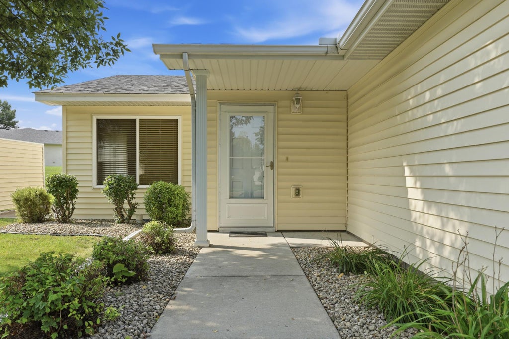 Photo of 1005 Ivy Ridge Terrace, Buffalo, MN 55313 (MLS # 7137934)