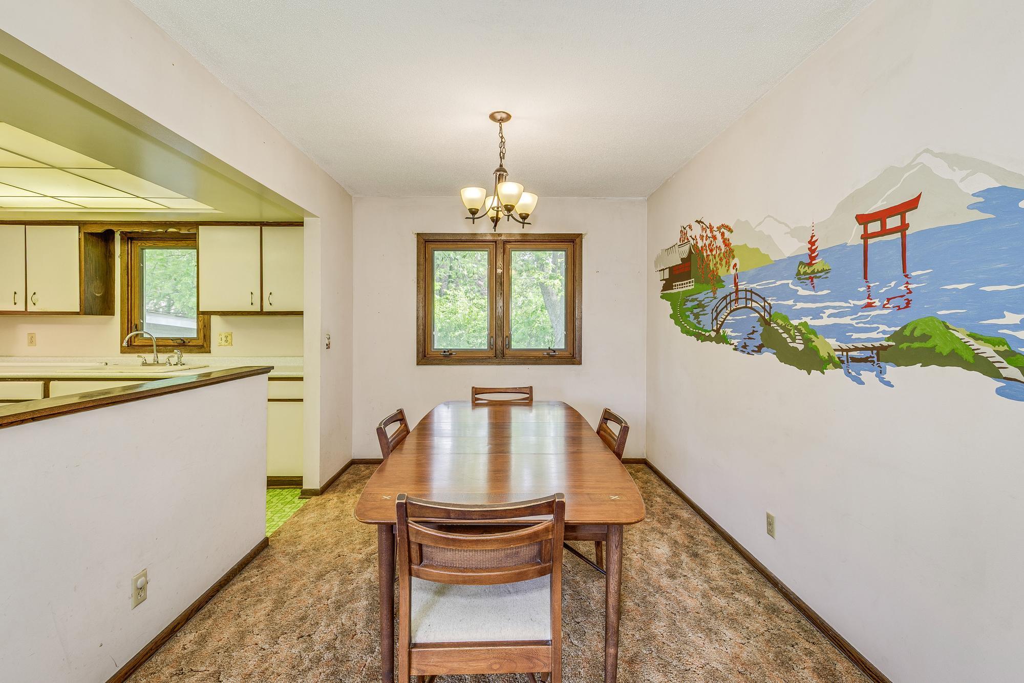 980 Carlton Drive