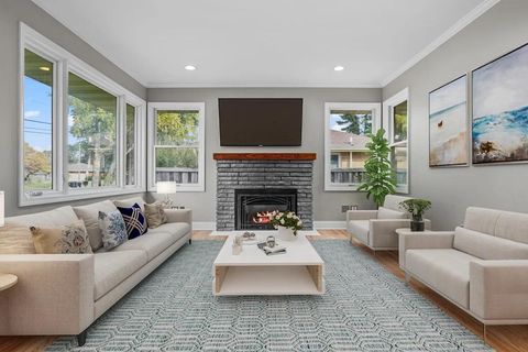 1802 Lydia Avenue W Roseville MN 55113