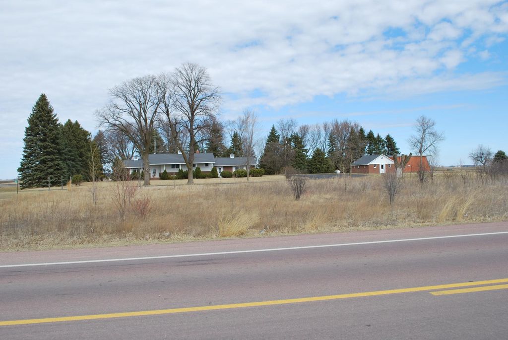 Photo of 2404 State Highway 15, Truman, MN 56088 (MLS # 7011773)