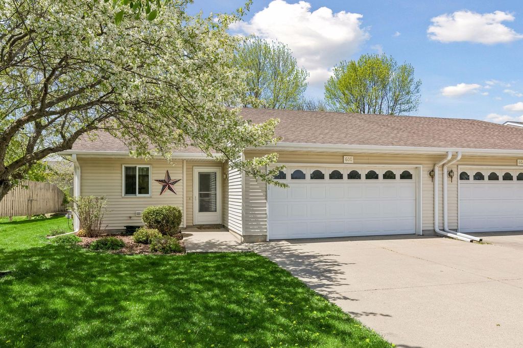 Photo of 600 E Welco Drive, Montgomery, MN 56069 (MLS # 7076160)