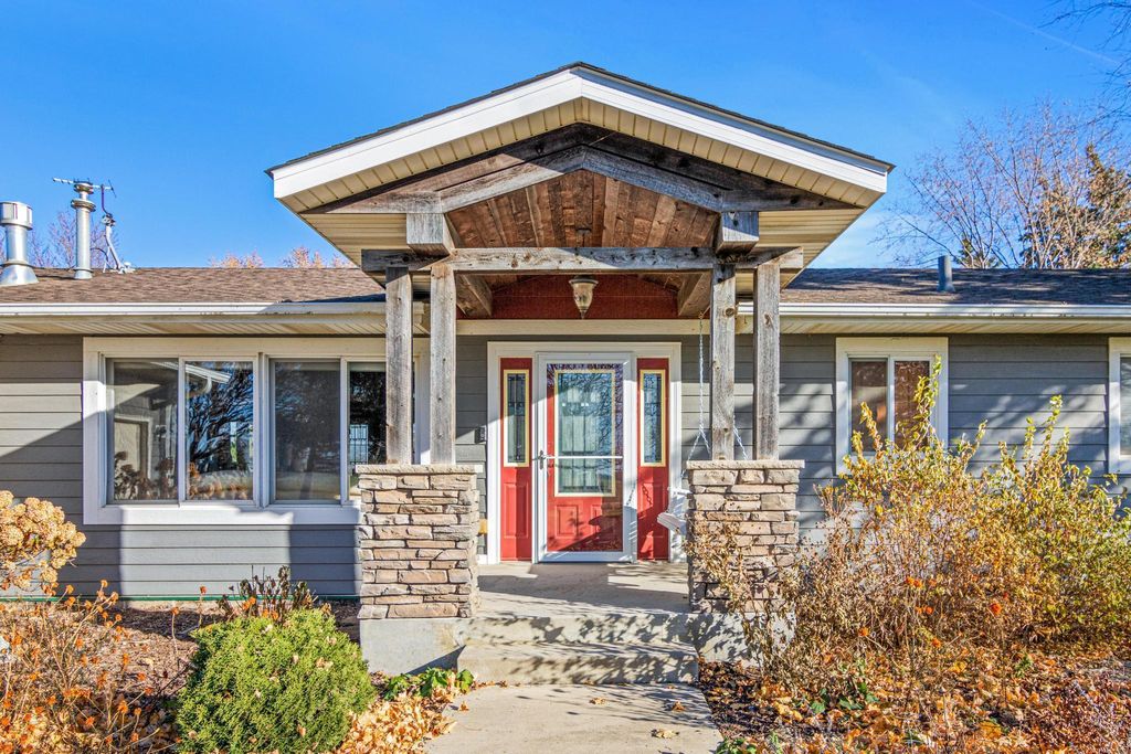 Photo of 15490 Emery Avenue E, Rosemount, MN 55068 (MLS # 6807634)