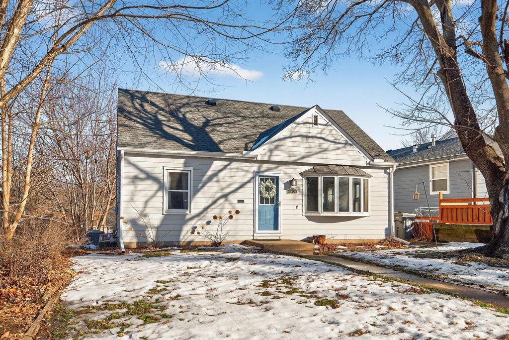 Photo of 4237 Quincy Street NE, Columbia Heights, MN 55421 (MLS # 7022338)
