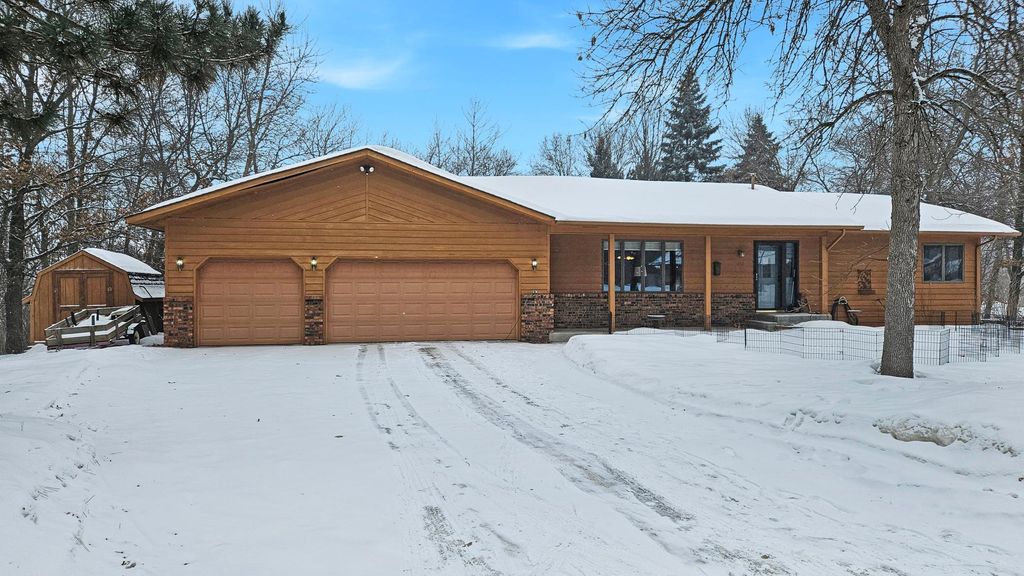 Photo of 152 Pine View Drive, Brainerd, MN 56401 (MLS # 7010158)