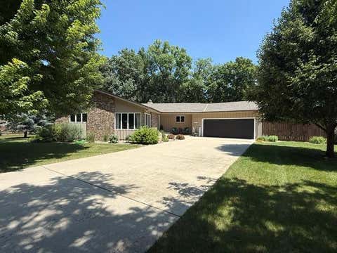 Photo of 104 Cedar Point, Redwood Falls, MN 56283 (MLS # 7109575)