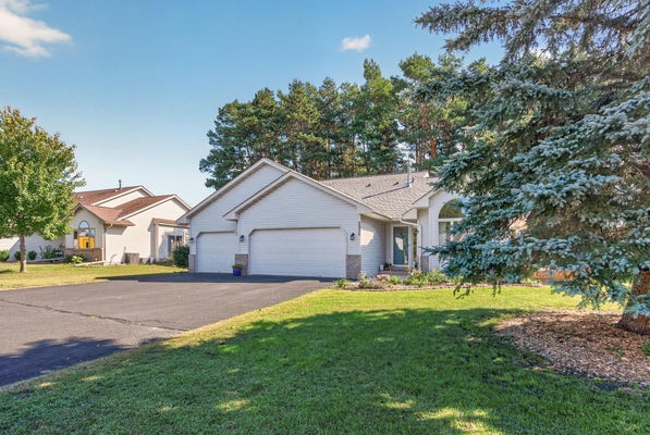 5956 NORWAY PINE CT, SAINT PAUL, MN 55110 - Image 58ecb82c8d7e1a9bf586a9b00714dc96/1865859890