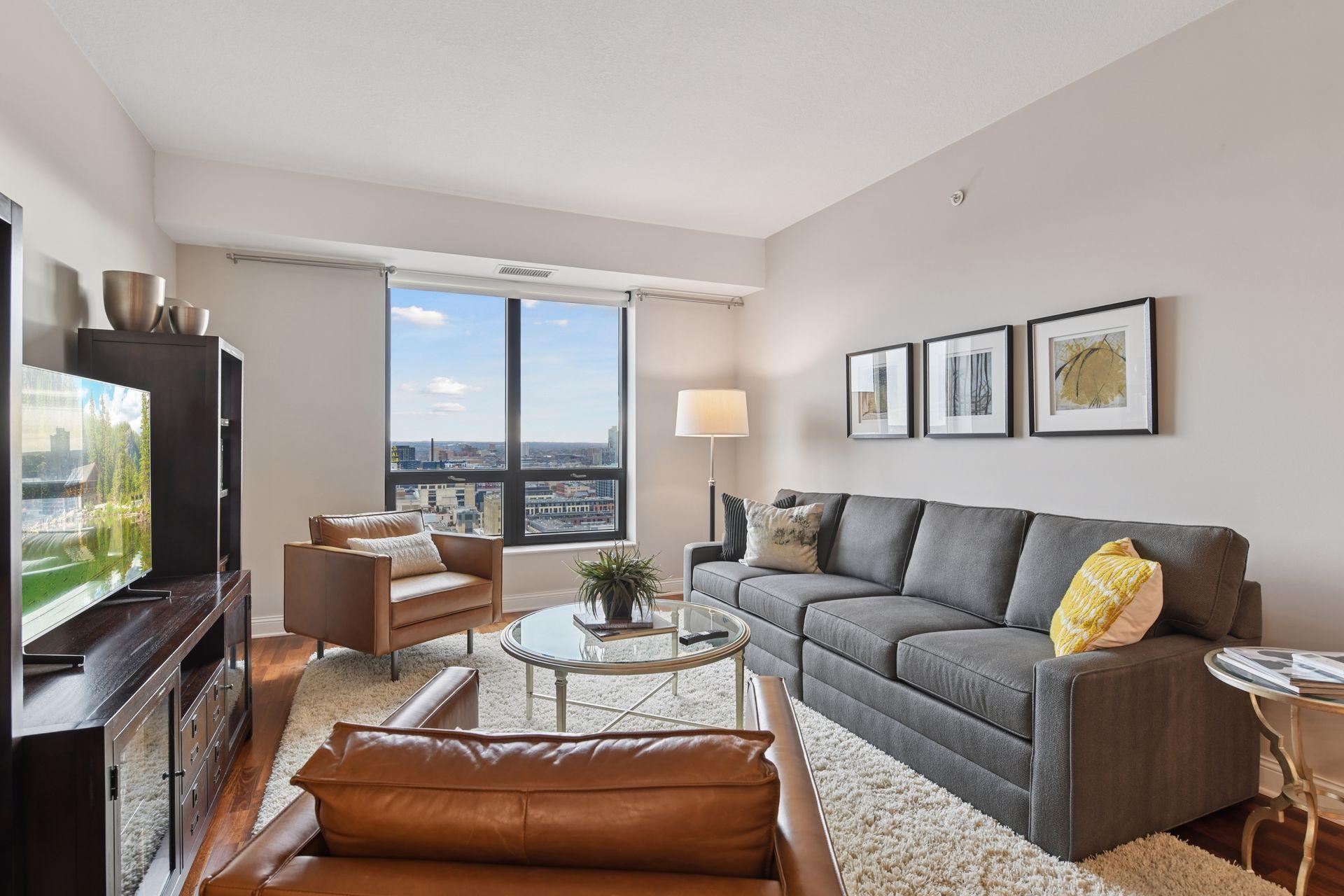 100 3rd Avenue S 2201