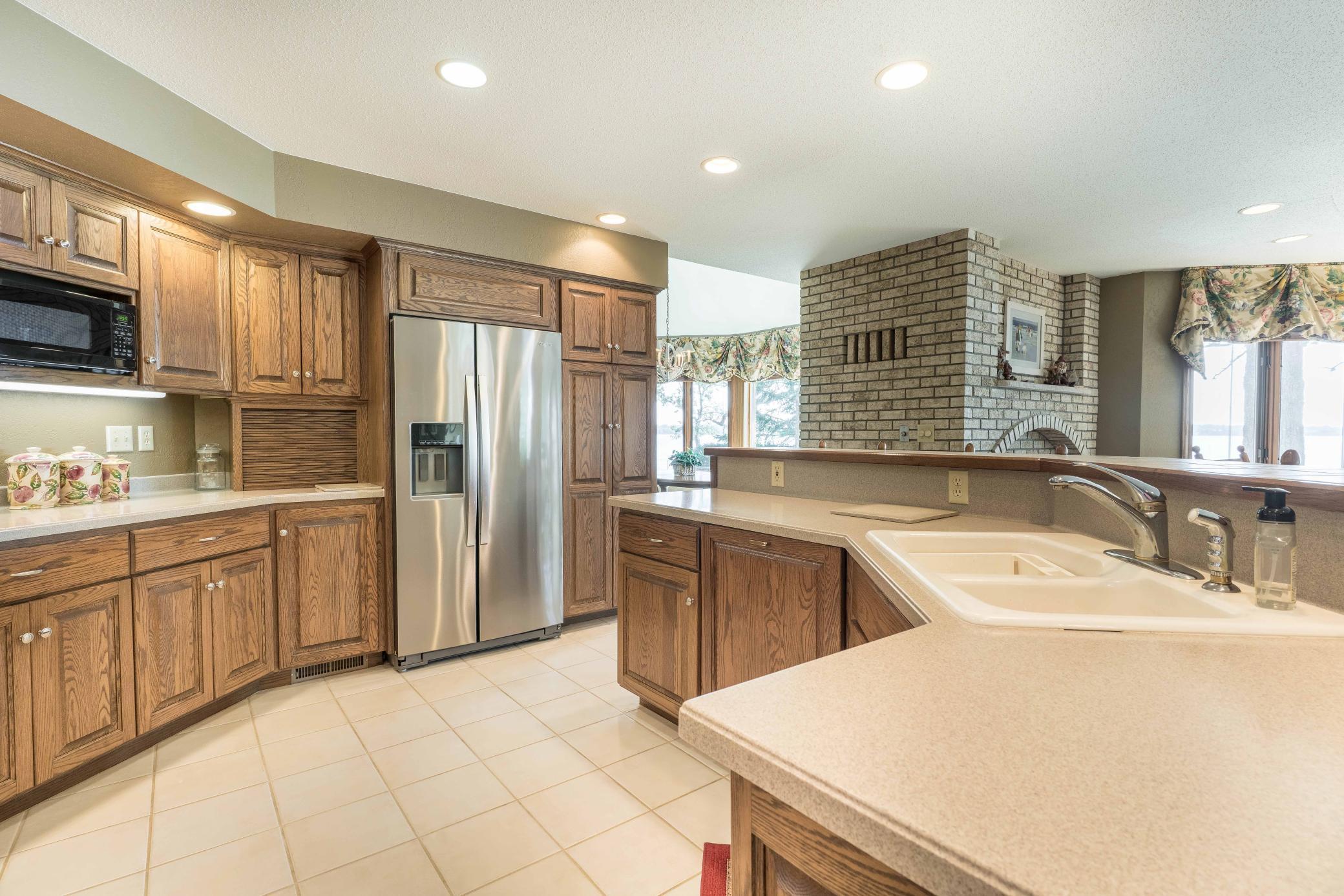 Alexandria, Minnesota, 56308, United States, 4 Bedrooms Bedrooms, ,6 BathroomsBathrooms,Residential,Active,2032395