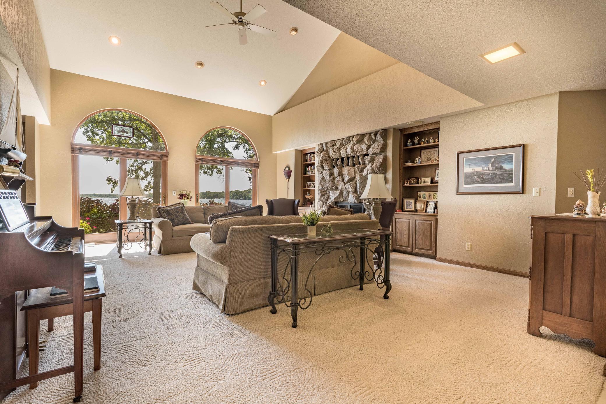 Alexandria, Minnesota, 56308, United States, 4 Bedrooms Bedrooms, ,6 BathroomsBathrooms,Residential,Active,2032395