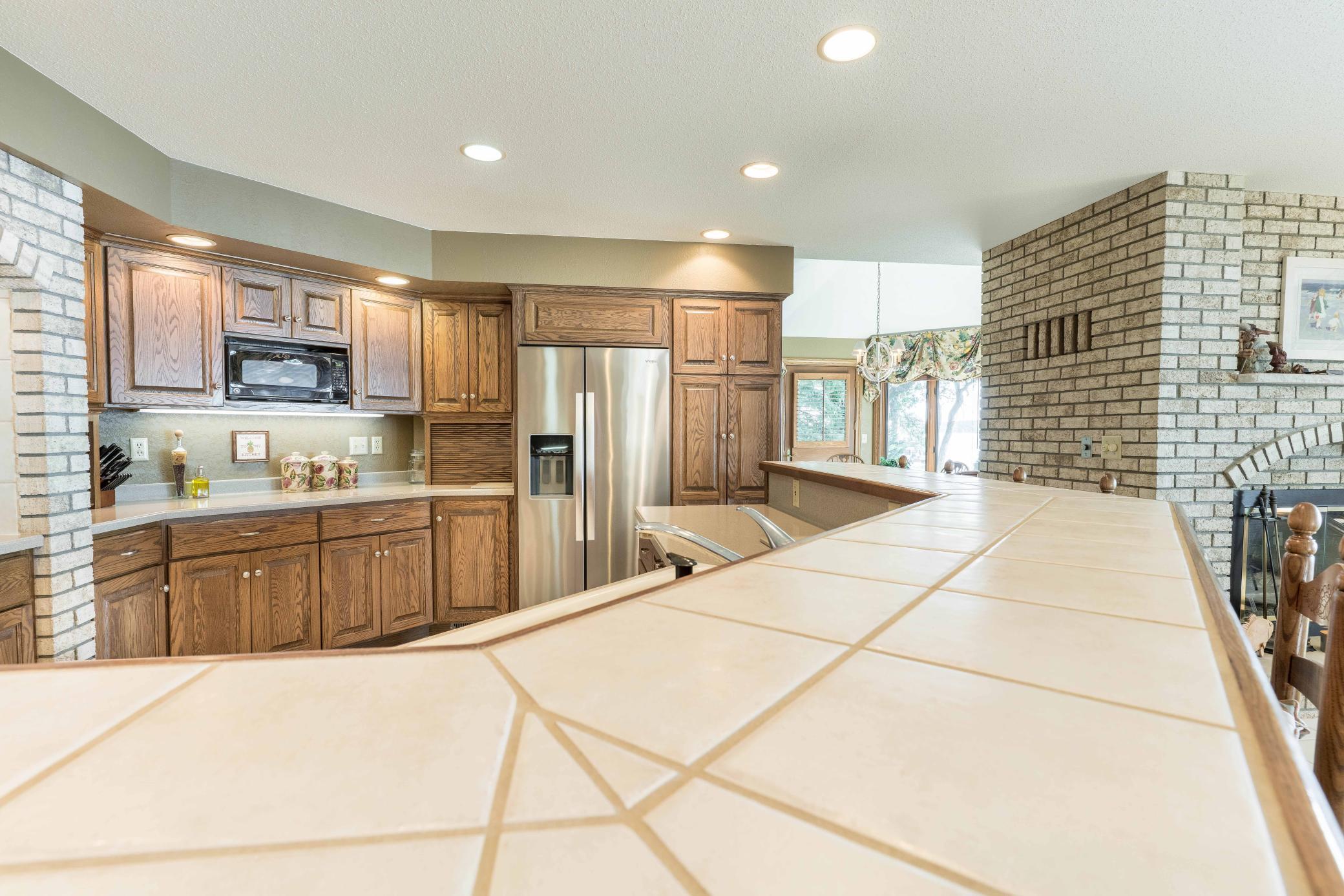 Alexandria, Minnesota, 56308, United States, 4 Bedrooms Bedrooms, ,6 BathroomsBathrooms,Residential,Active,2032395