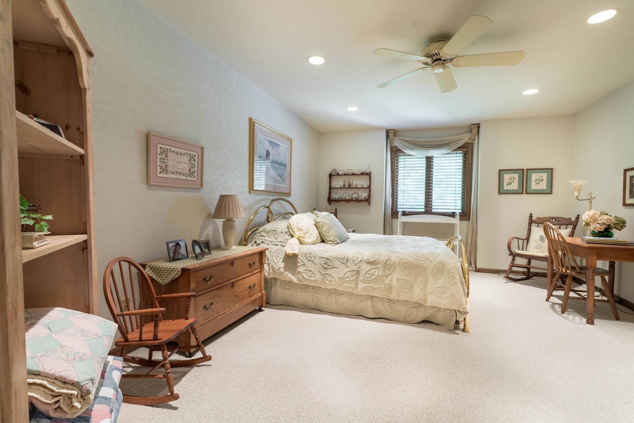 Alexandria, Minnesota, 56308, United States, 4 Bedrooms Bedrooms, ,6 BathroomsBathrooms,Residential,Active,2032395