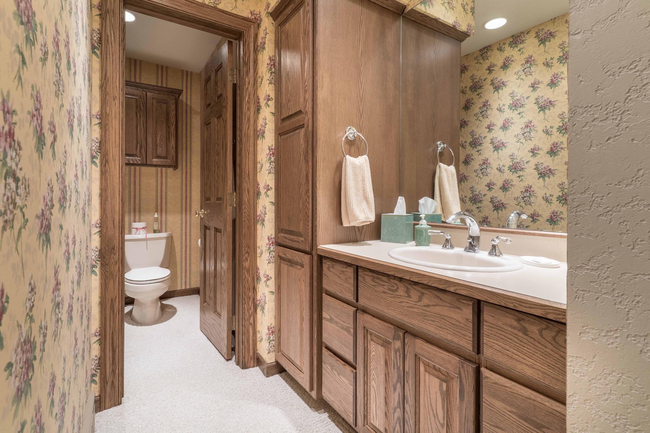Alexandria, Minnesota, 56308, United States, 4 Bedrooms Bedrooms, ,6 BathroomsBathrooms,Residential,Active,2032395