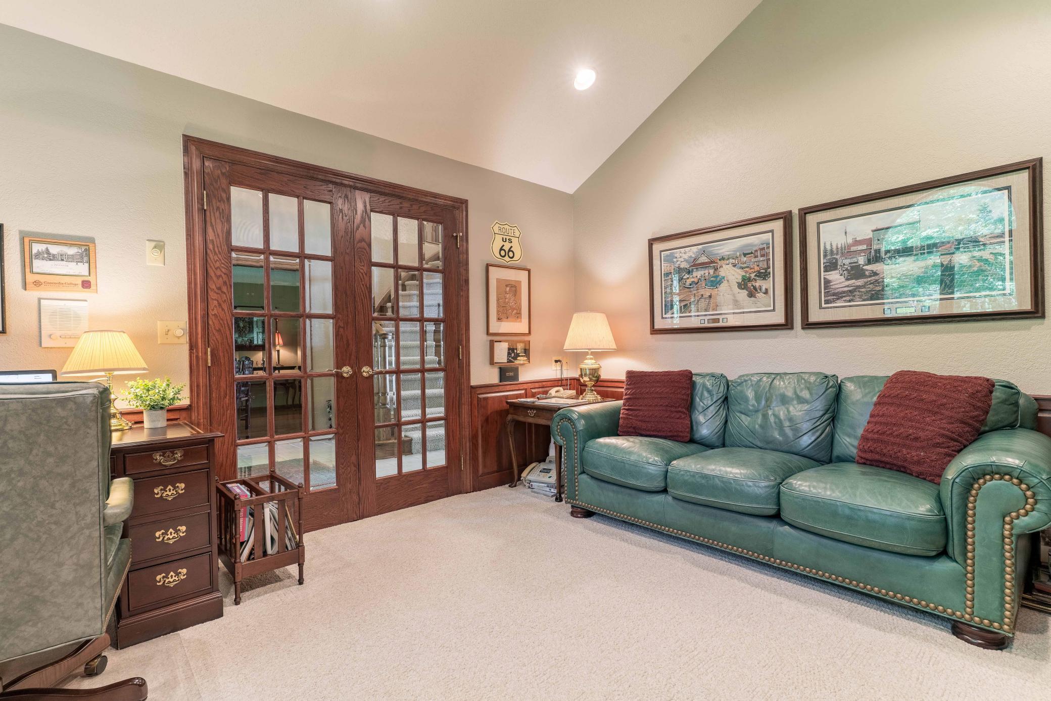 Alexandria, Minnesota, 56308, United States, 4 Bedrooms Bedrooms, ,6 BathroomsBathrooms,Residential,Active,2032395