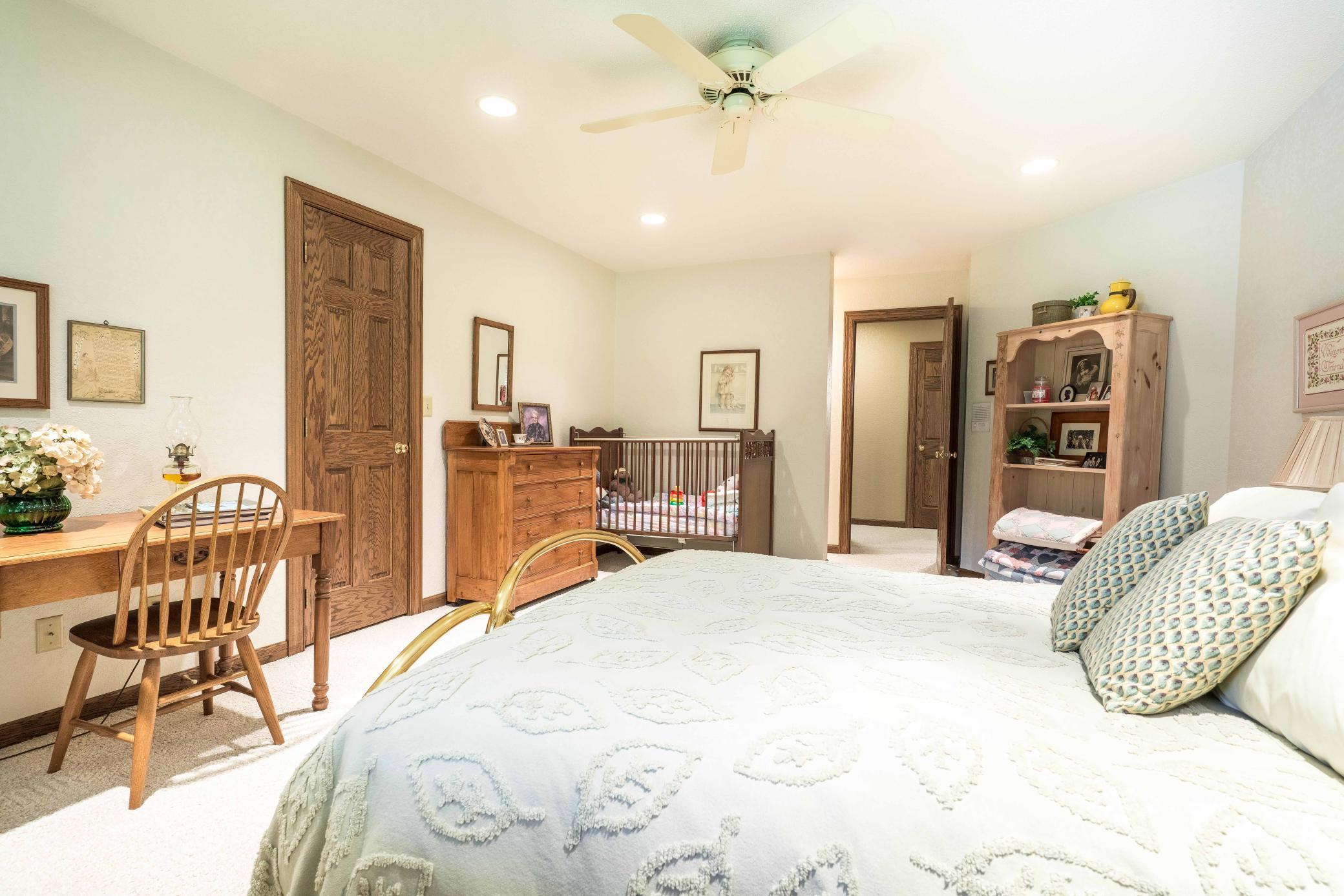 Alexandria, Minnesota, 56308, United States, 4 Bedrooms Bedrooms, ,6 BathroomsBathrooms,Residential,Active,2032395