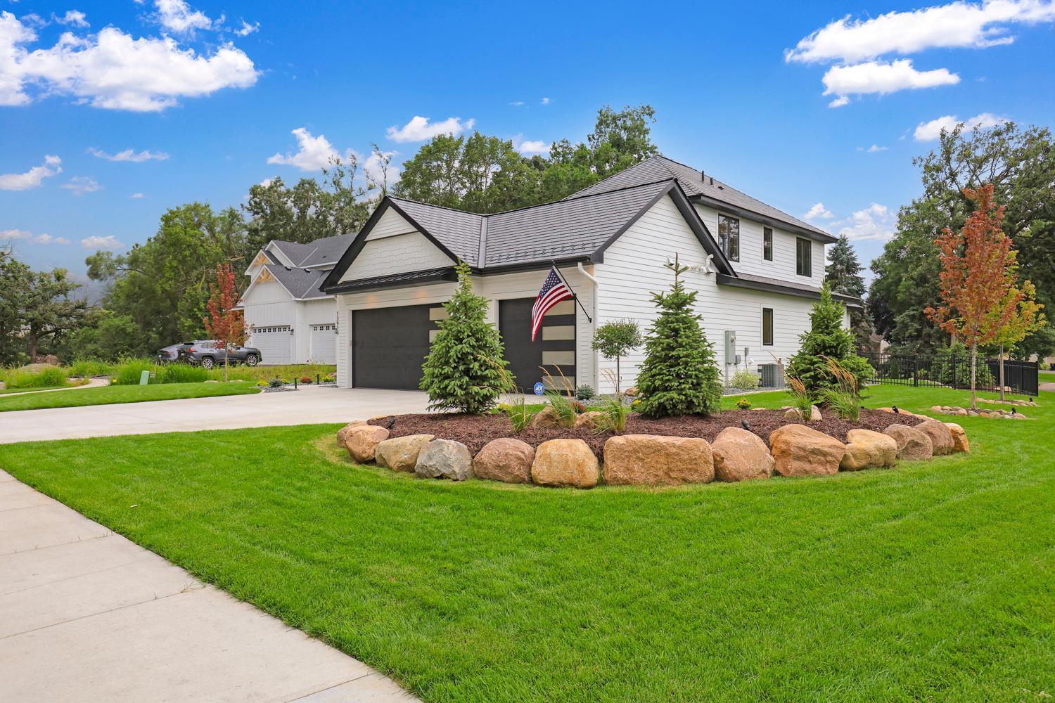4951 Parkside Circle