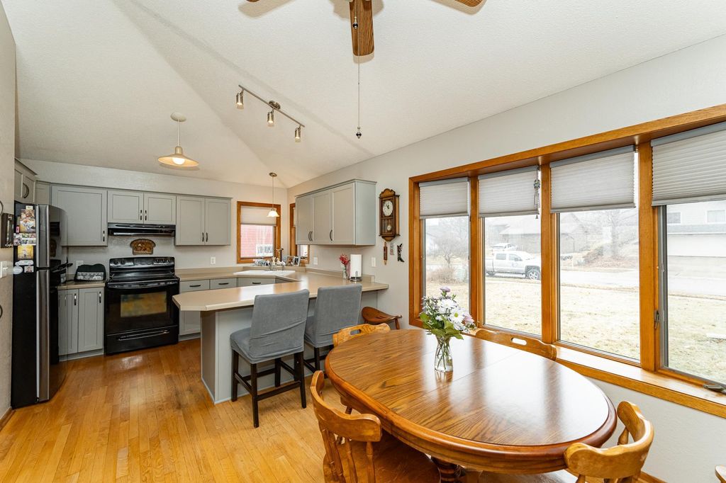 Photo of 502 24th Street SW, Rochester, MN 55902 (MLS # 7023643)