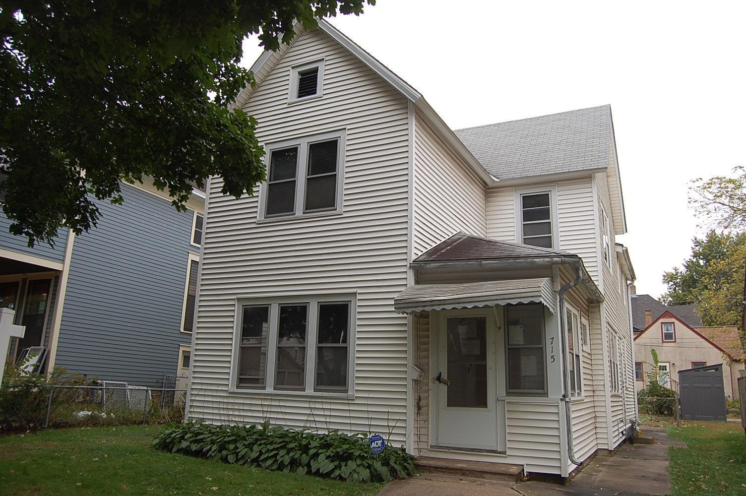 715 Fry Street