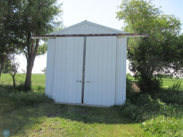 Cayuga, North Dakota 58013, United States, 4 Bedrooms Bedrooms, ,1 BathroomBathrooms,Residential,Pending Sale,257190