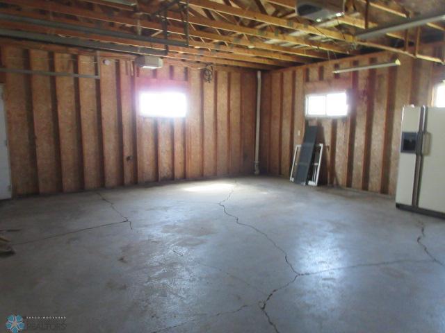 Cayuga, North Dakota 58013, United States, 4 Bedrooms Bedrooms, ,1 BathroomBathrooms,Residential,Pending Sale,257190