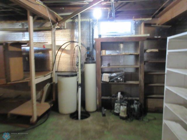 Cayuga, North Dakota 58013, United States, 4 Bedrooms Bedrooms, ,1 BathroomBathrooms,Residential,Pending Sale,257190