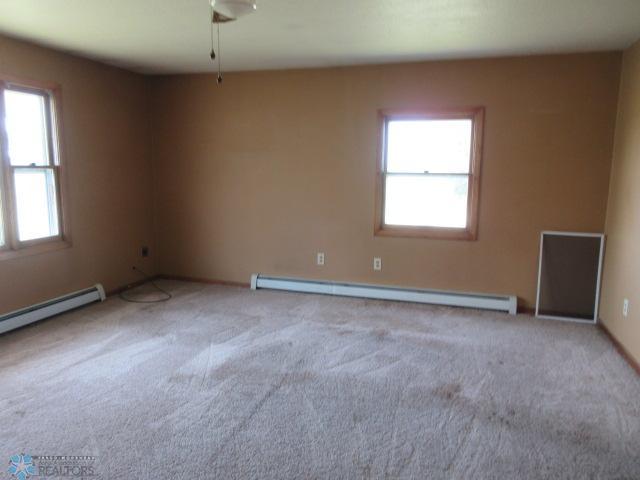 Cayuga, North Dakota 58013, United States, 4 Bedrooms Bedrooms, ,1 BathroomBathrooms,Residential,Pending Sale,257190