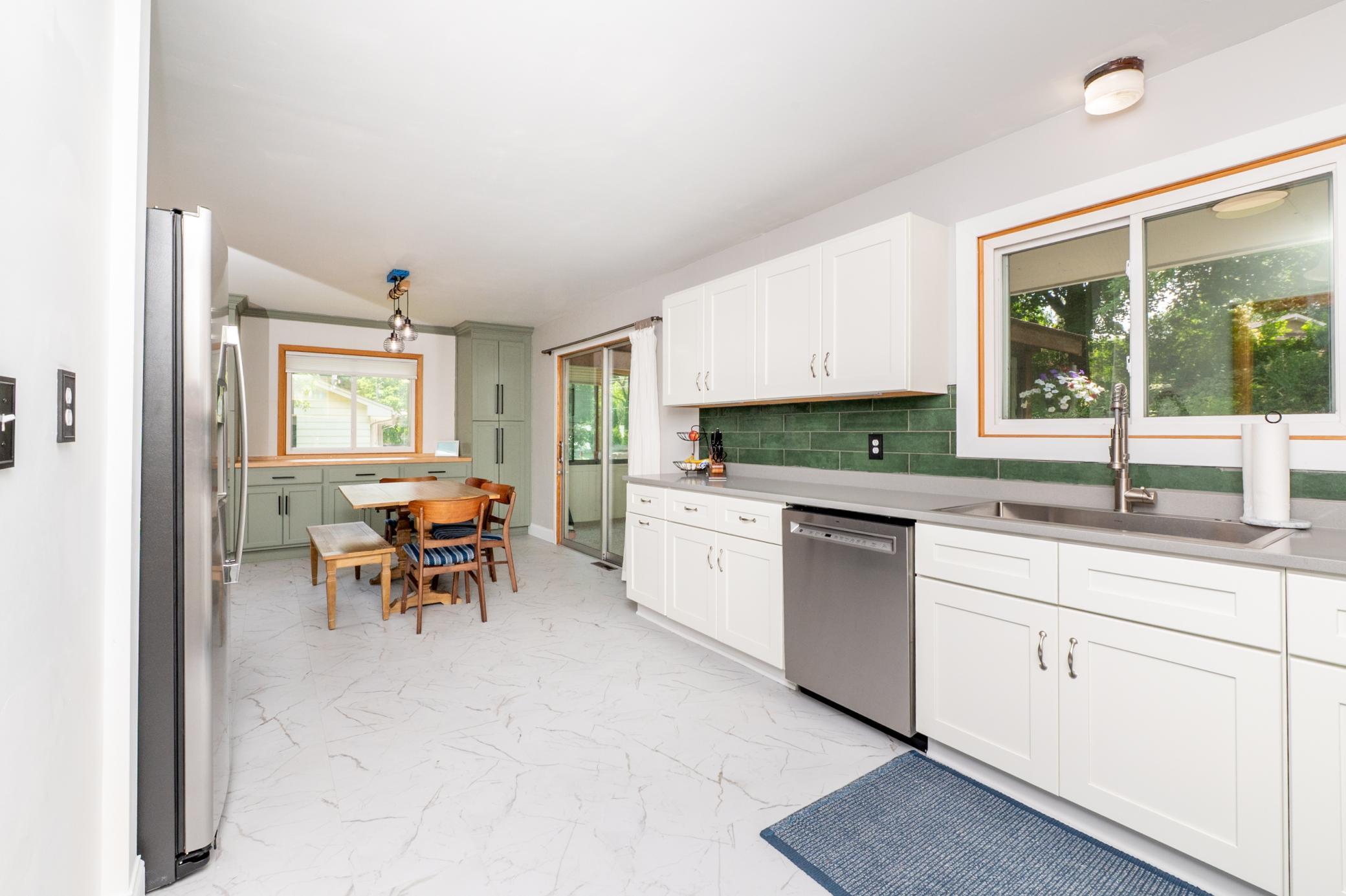 12905 Viking Drive